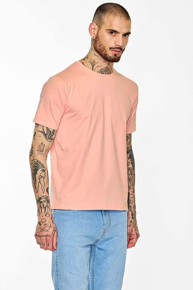 سنيتش تيشيرت كور لاب خوخي بقصة ضيقة ومرونة